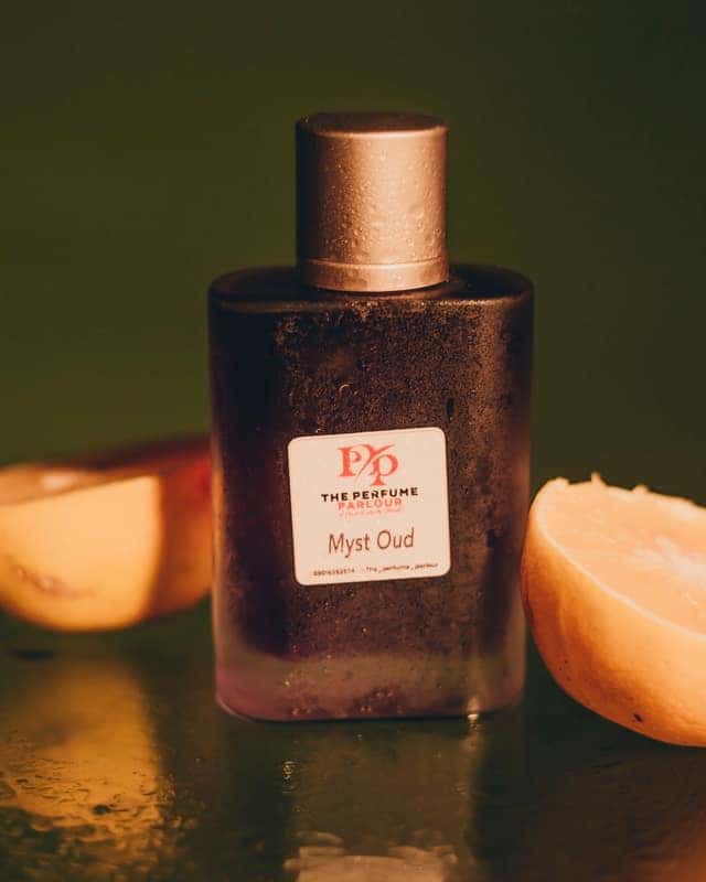 Emerald Oud Parfum view 1